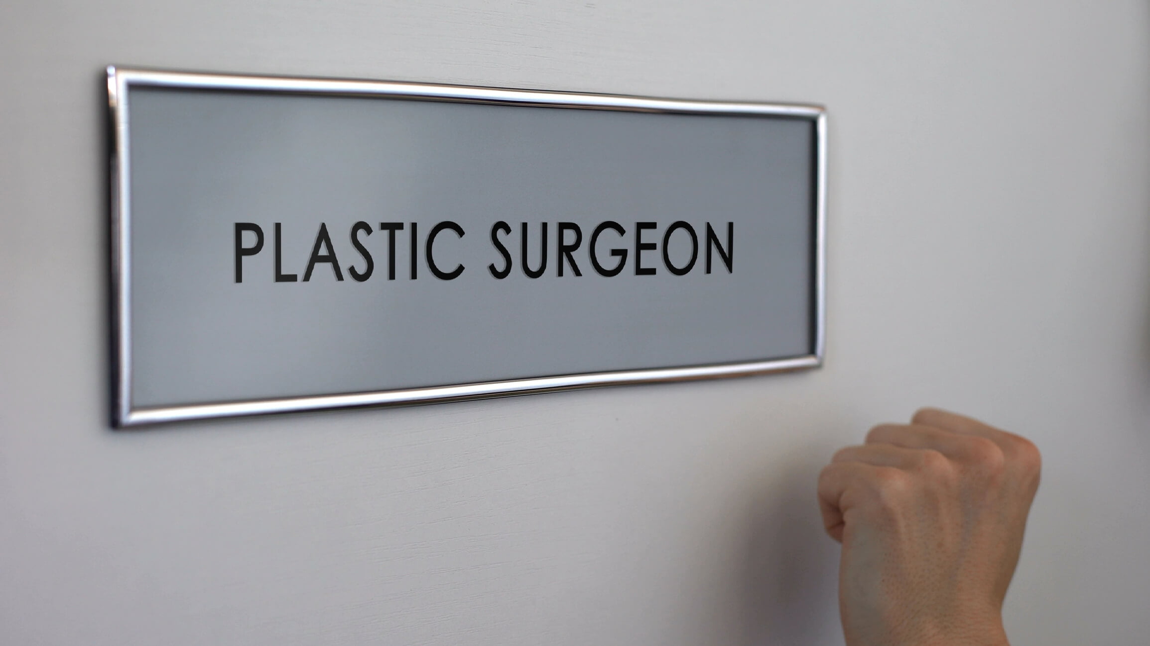 Selecting The Right Newport Beach Rhinoplasty Surgeon Selecting The Right Newport Beach Rhinoplasty Surgeon