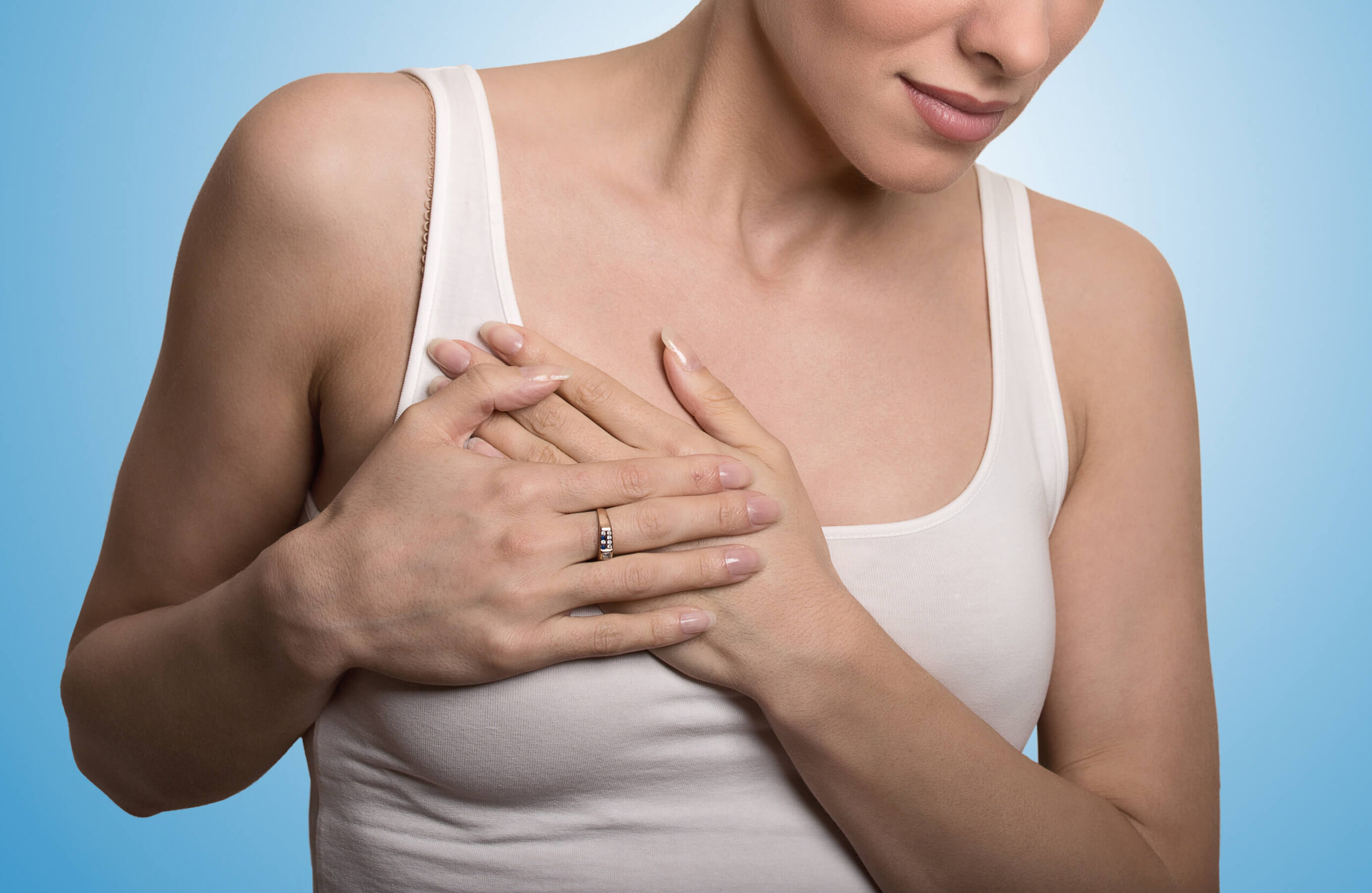 This image shows the differences between breast implants and fat transfer procedures as explained by Dr. George Brennan in Orange County, California. A visual comparison of breast implant surgery and fat transfer performed by Dr. George Brennan, a plastic surgeon located in Orange County, California.